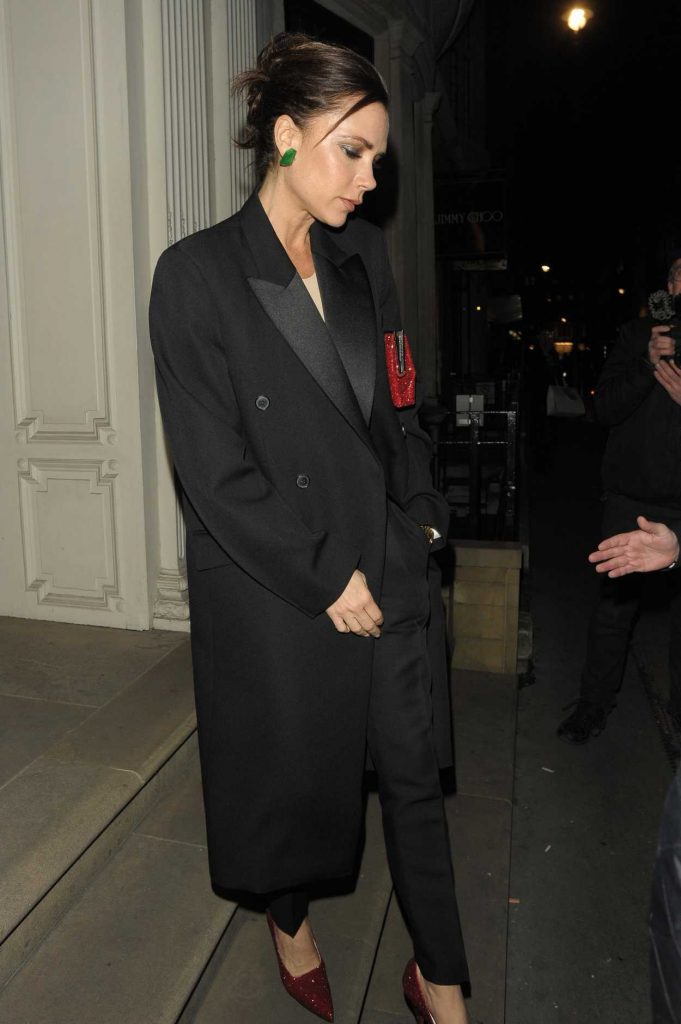 Victoria Beckham Leaves Her Dover Street Store in London 11/28/2017-3