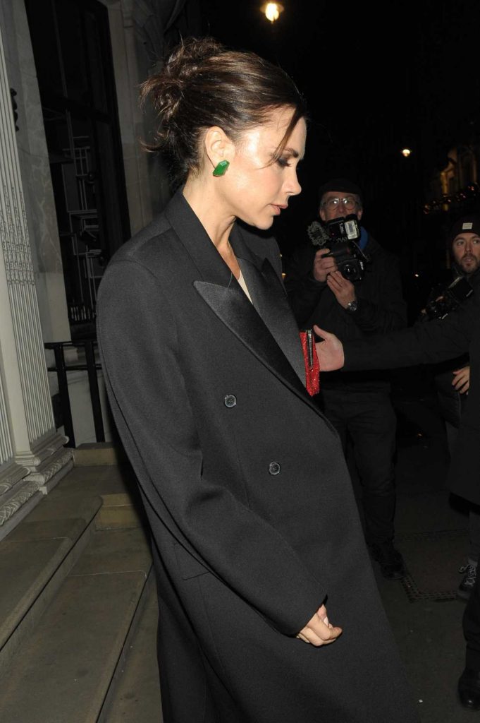 Victoria Beckham Leaves Her Dover Street Store in London 11/28/2017-4