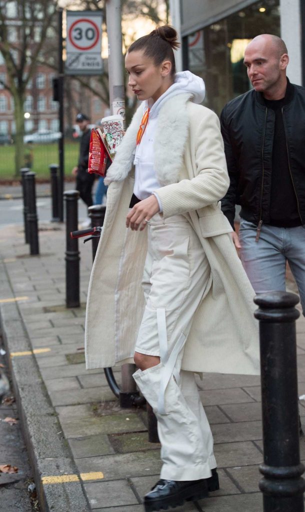 Bella Hadid Was Seen Out in London 12/07/2017-4