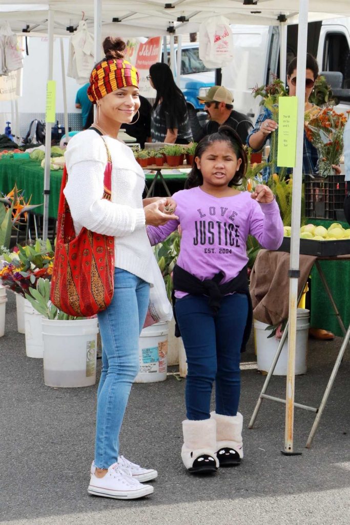 Christina Milian Was Seen at the Farmers Market with Her Daughter in Studio City 12/10/2017-2