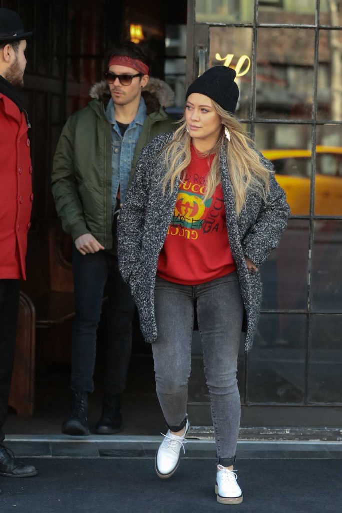Hilary Duff Leaves Her Hotel in NYC 12/21/2017-2
