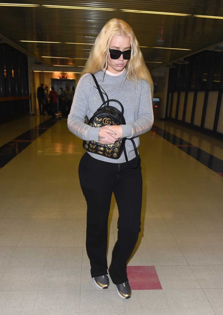 Iggy Azalea Arrives at LAX Airport in Los Angeles 12/26/2017-1