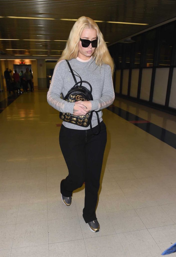 Iggy Azalea Arrives at LAX Airport in Los Angeles 12/26/2017-3