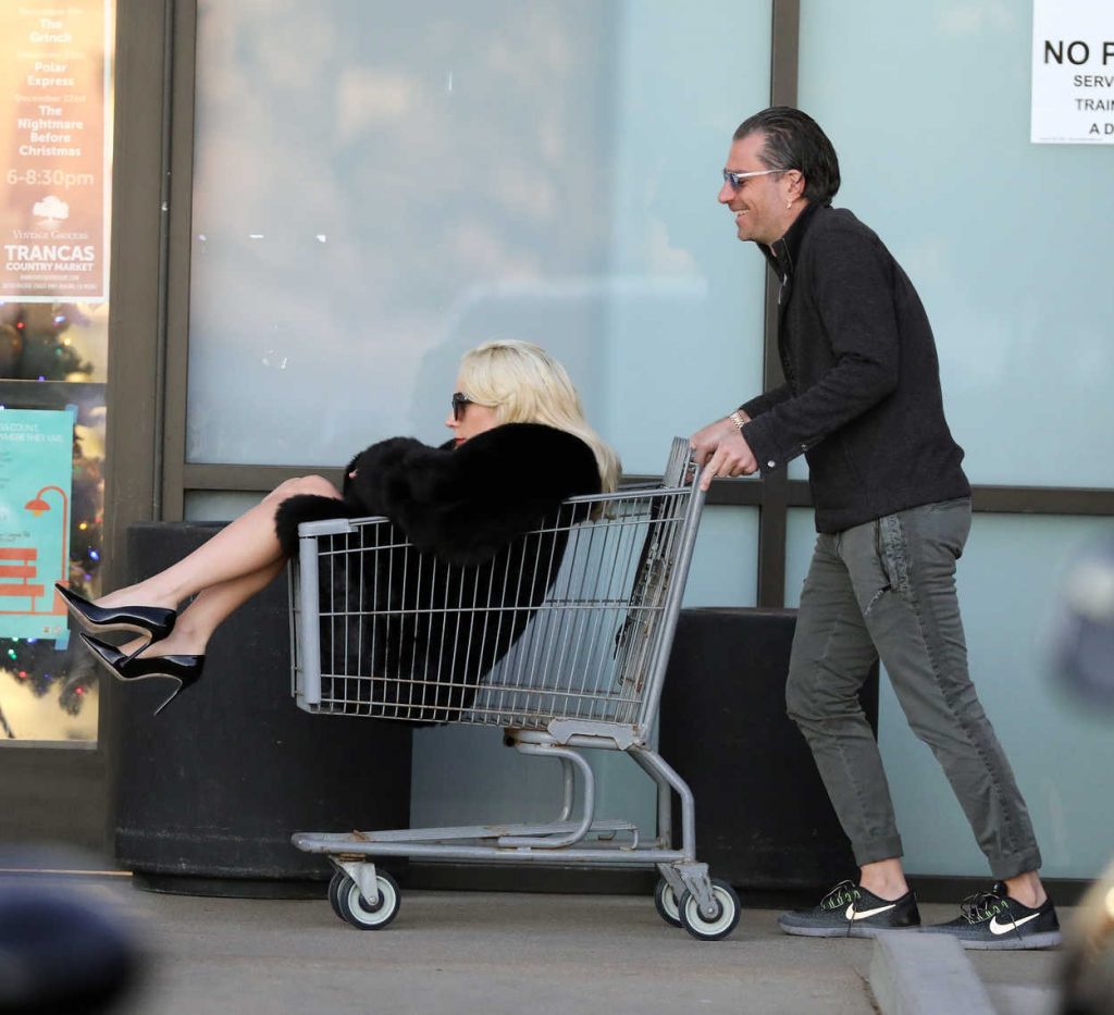 Lady Gaga Gets a Shopping Cart Ride from Her Fiance in Malibu 12/21/2017-5