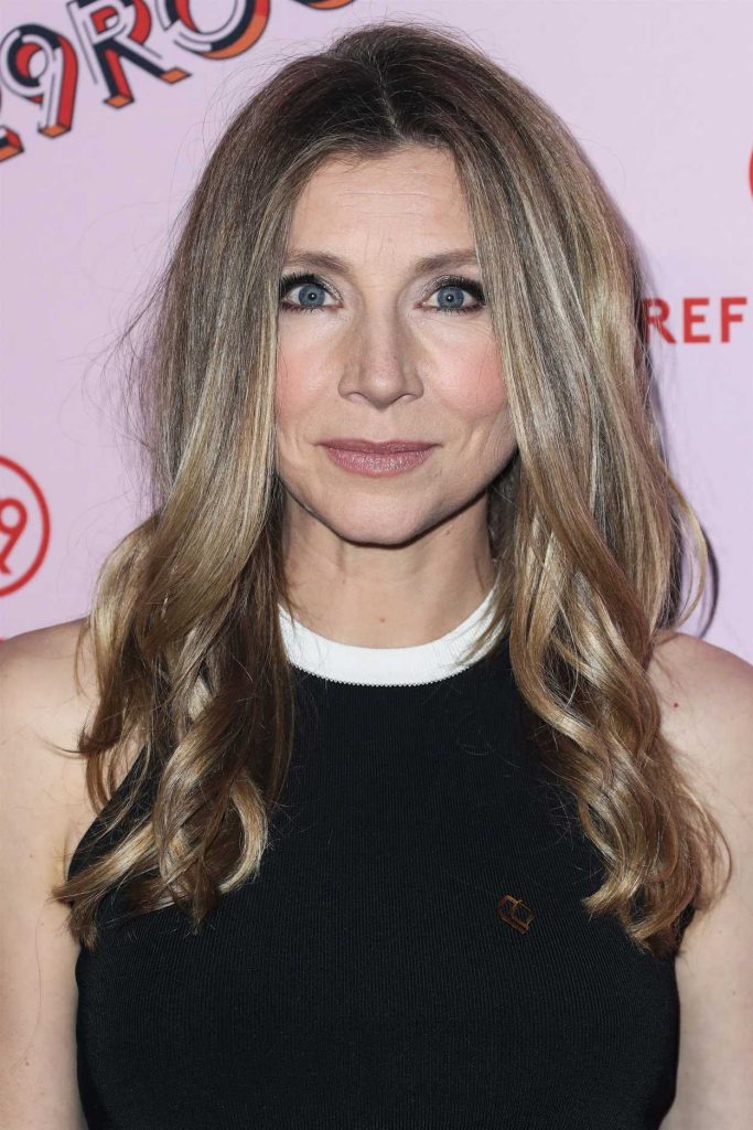 Sarah Chalke at the Refinery29 Rooms Los Angeles: Turn It Into Art Opening Night Party in Los Angeles 12/06/2017-4