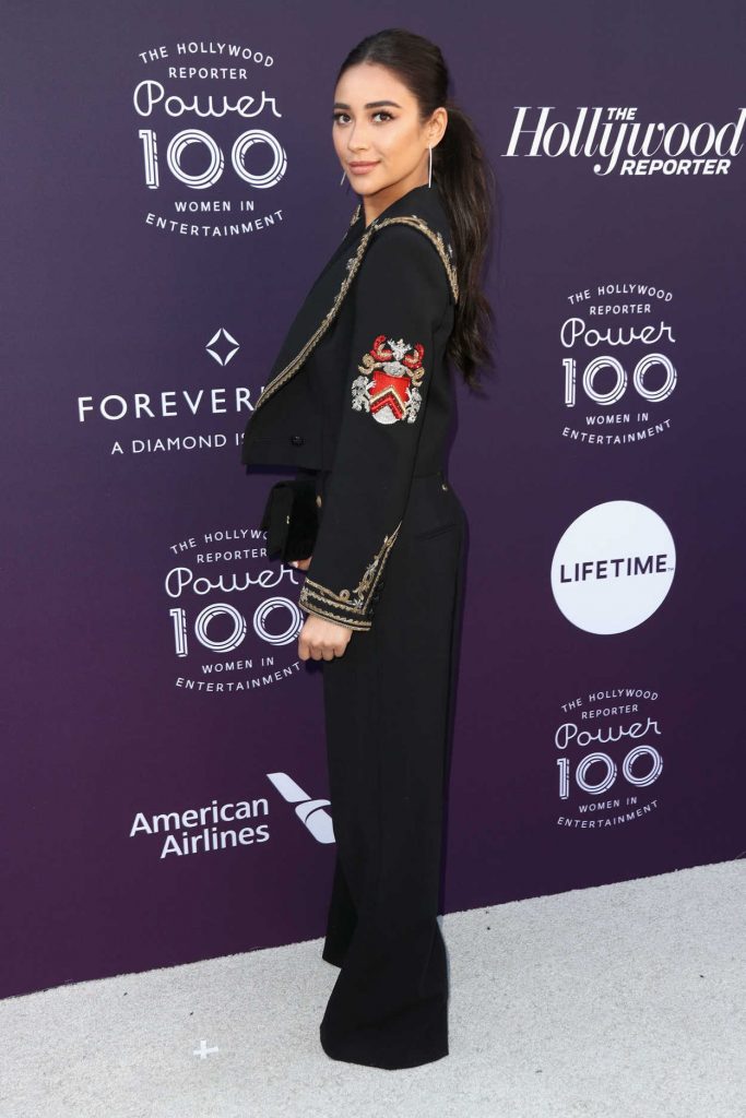 Shay Mitchell Attends the Women in Entertainment Breakfast in Los Angeles 12/06/2017-2