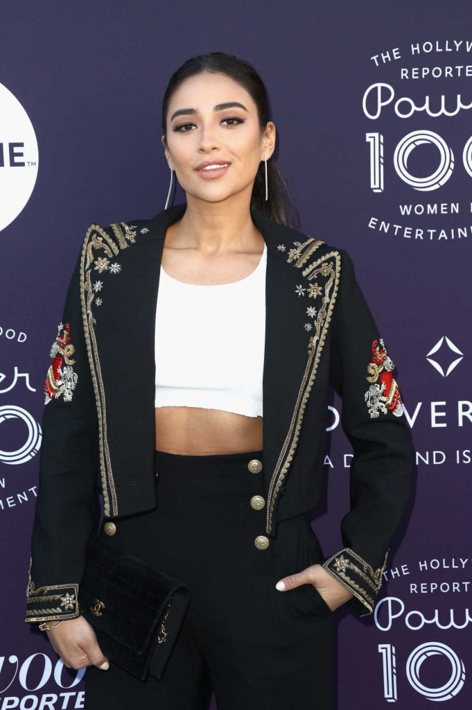 Shay Mitchell Attends the Women in Entertainment Breakfast in Los Angeles 12/06/2017-4