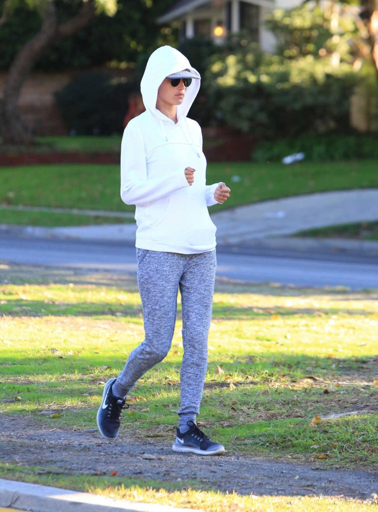 Alessandra Ambrosio Does a Morning Jog Out in Brentwood 01/24/2018-4