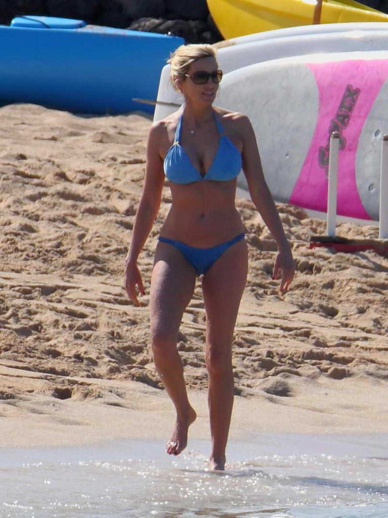 Camille Grammer Wears a Blue Bikini at the Beach in Hawaii 12/31/2017-2
