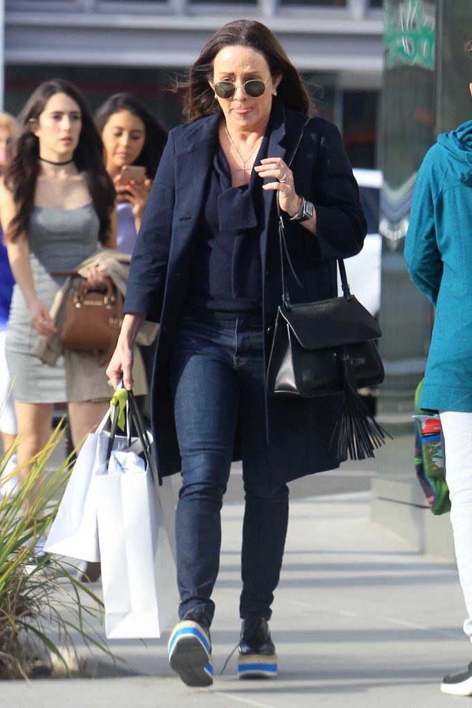Patricia Heaton Was Seen Out in Beverly Hills 01/15/2018-3