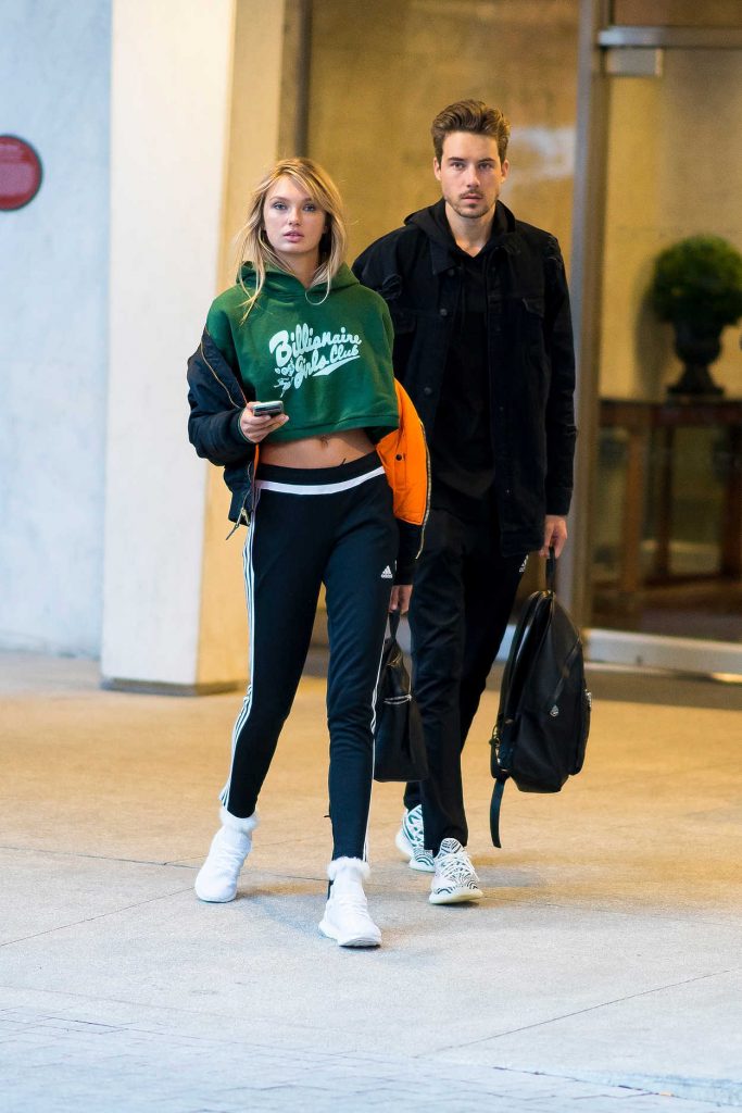 Romee Strijd Was Spotted Out in Washington Square Park with Laurens van Leeuwen in NYC 01/15/2018-2