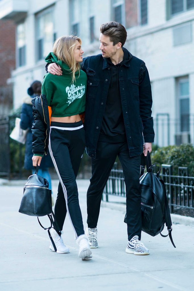 Romee Strijd Was Spotted Out in Washington Square Park with Laurens van Leeuwen in NYC 01/15/2018-4