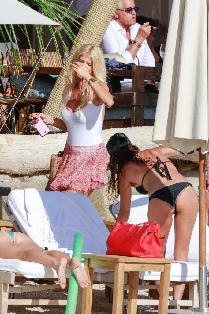 Victoria Silvstedt Was Spotted at the Beach in St Barts 01/03/2018-1