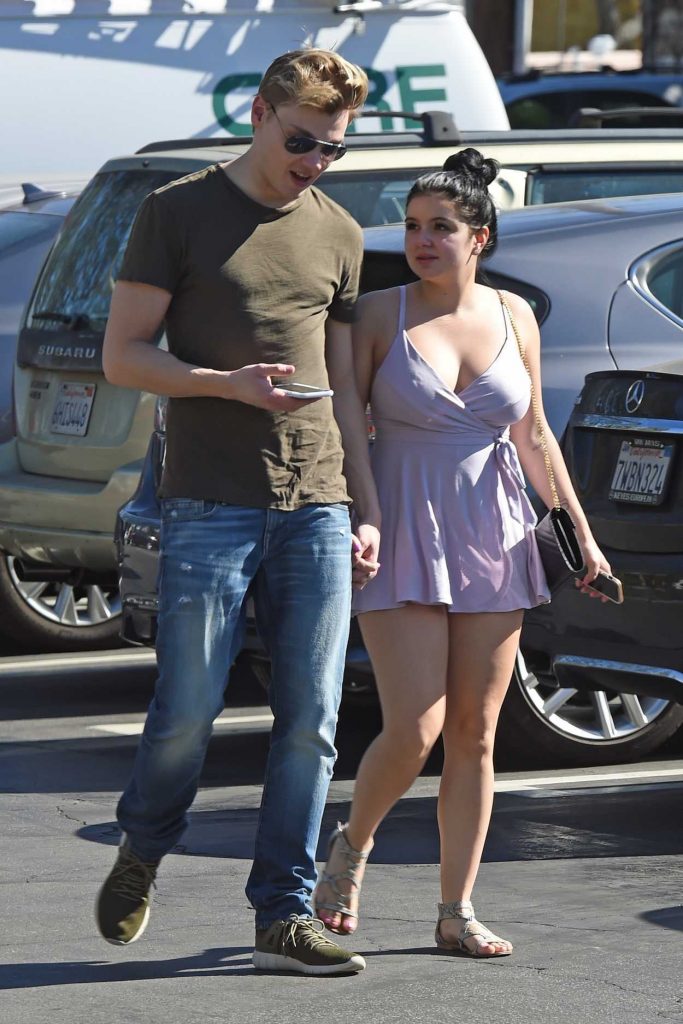 Ariel Winter Was Spotted Out in Los Angeles 02/16/2018-3