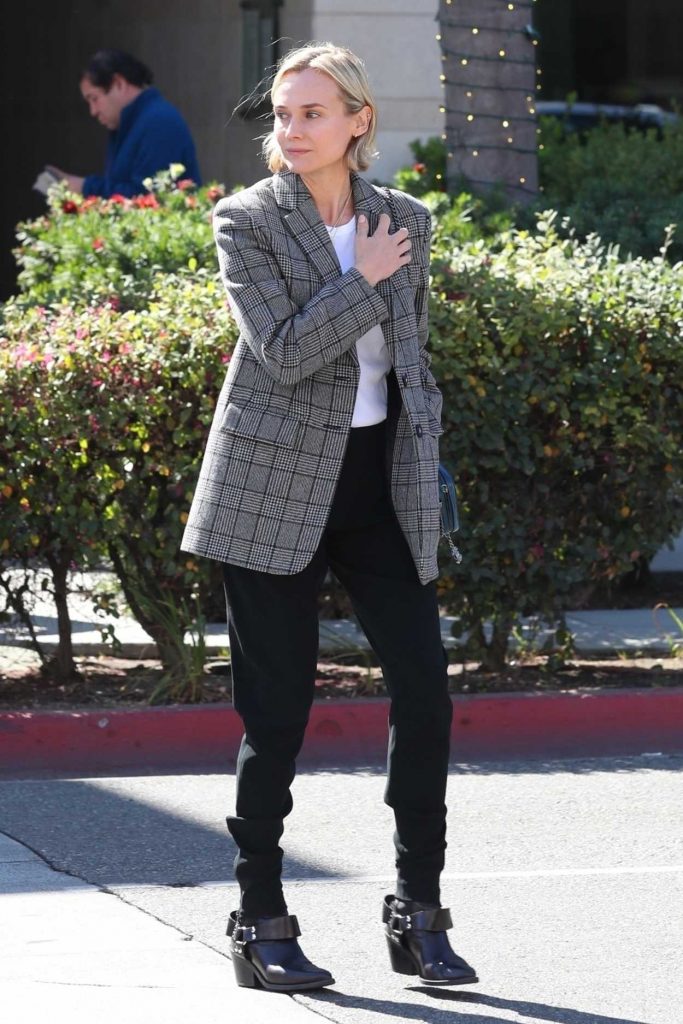Diane Kruger Has Lunch at La Scala in Beverly Hills 02/21/2018-4