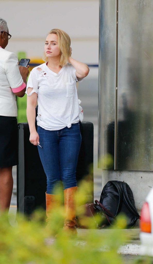 Hayden Panettiere Was Spotted at the Barbados Airport 02/13/2018-3
