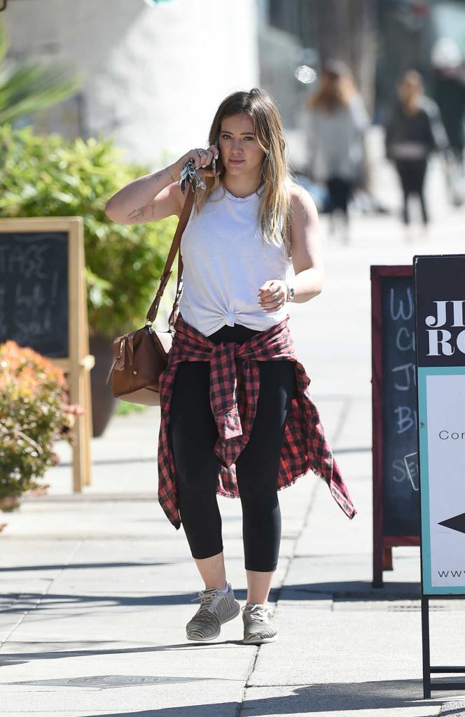 Hilary Duff Goes for Lunch in LA 02/15/2018-2
