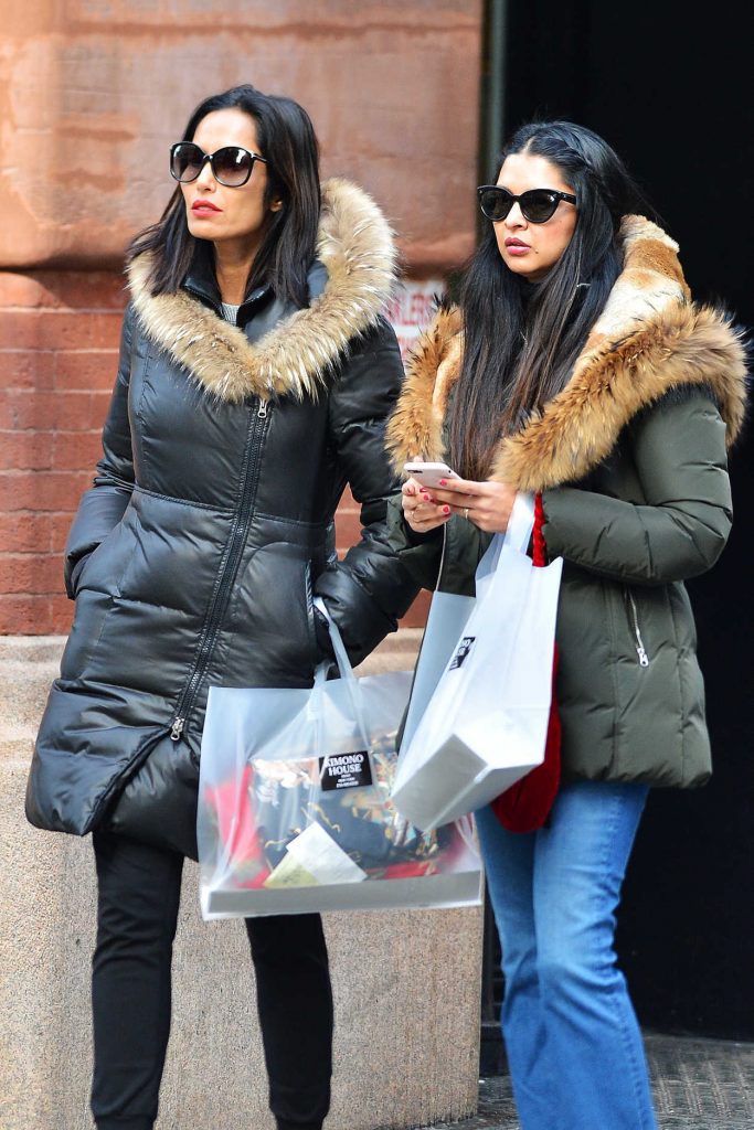 Padma Lakshmi Goes Shopping with Her Sister in Soho, NY 02/02/2018-4