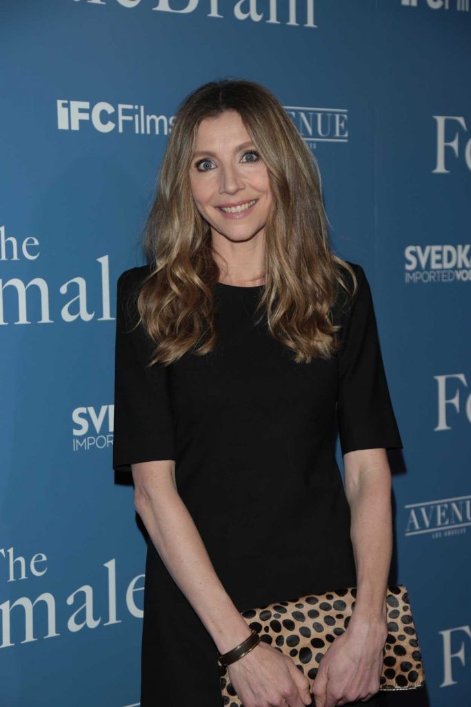 Sarah Chalke at The Female Brain Premiere in Los Angeles 02/01/2018-3