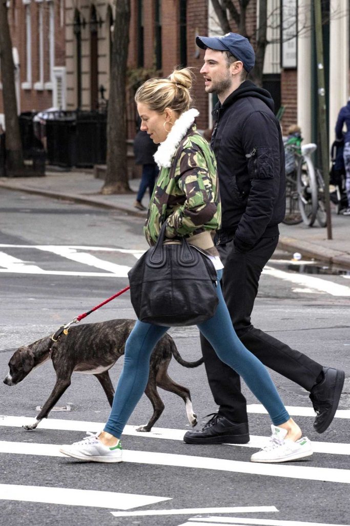 Sienna Miller Was Seen Out with Tom Sturridge in West Village, New York 02/26/2018-5
