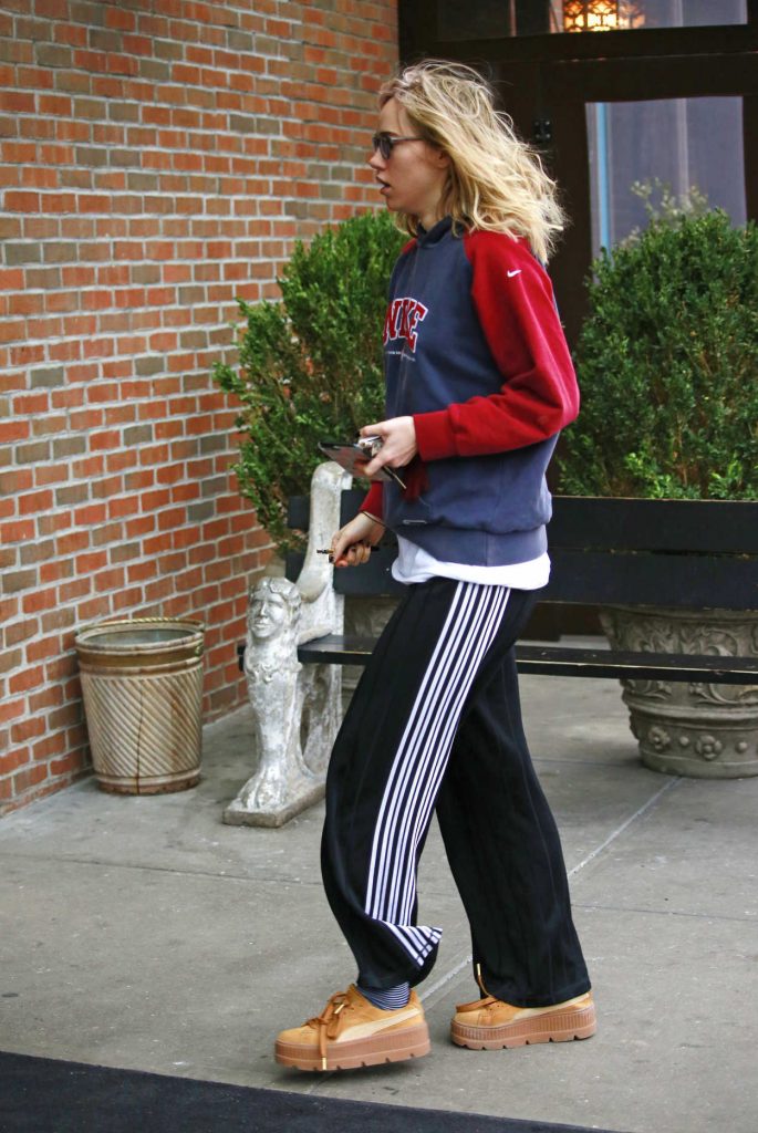Suki Waterhouse Was Seen Out in NYC 02/06/2018-5