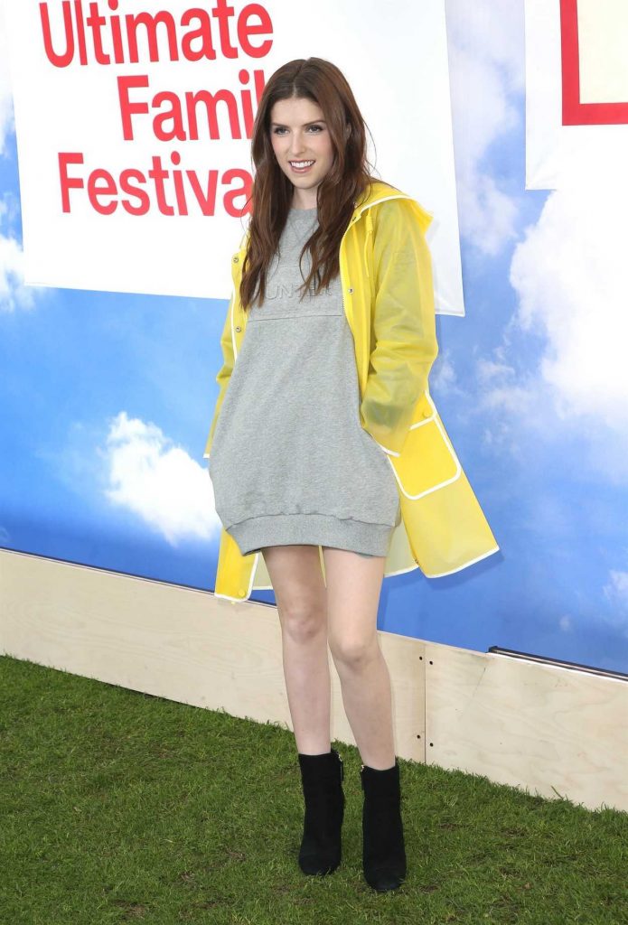 Anna Kendrick at the Hunter for Target Ultimate Family Festival at Brookside in Pasadena 03/25/2018-3