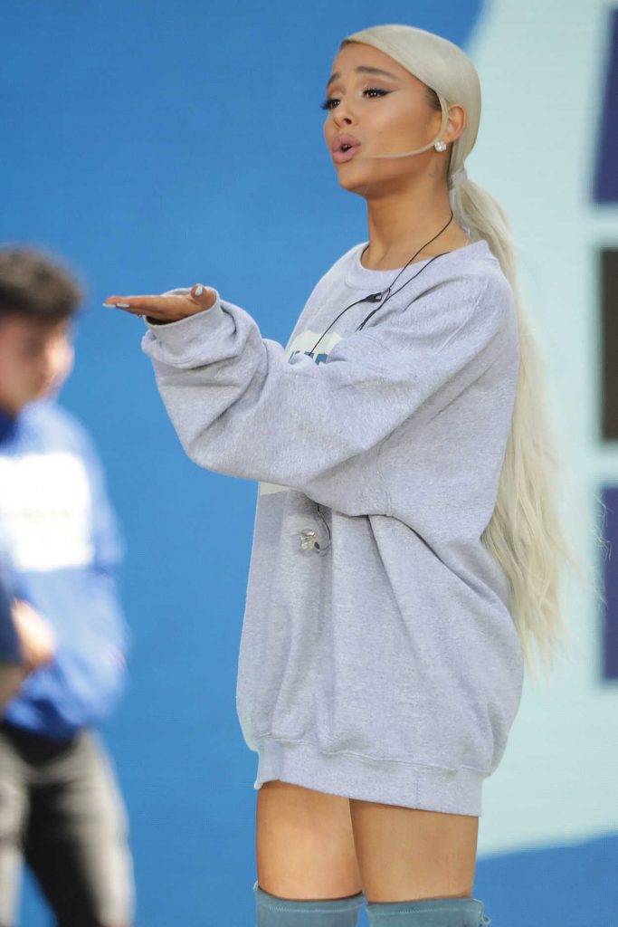 Ariana Grande Performs at the March for Our Lives in Washington 03/24/2018-4