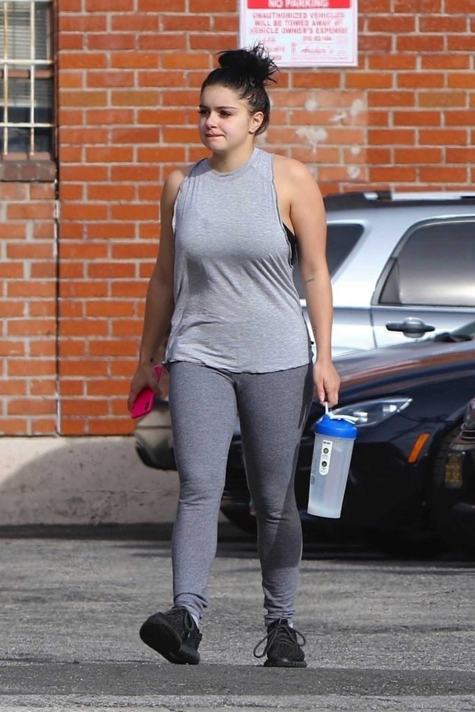 Ariel Winter Leaves the Gym in Los Angeles 03/30/2018-2