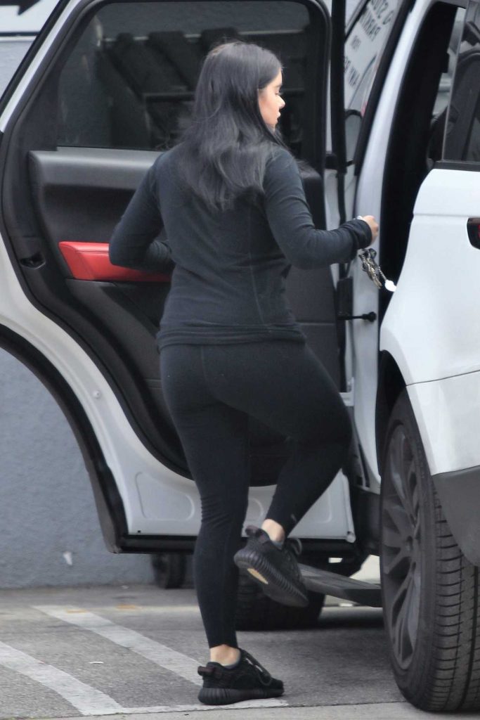 Ariel Winter Stopped by a Studio in Los Angeles 03/16/2018-5