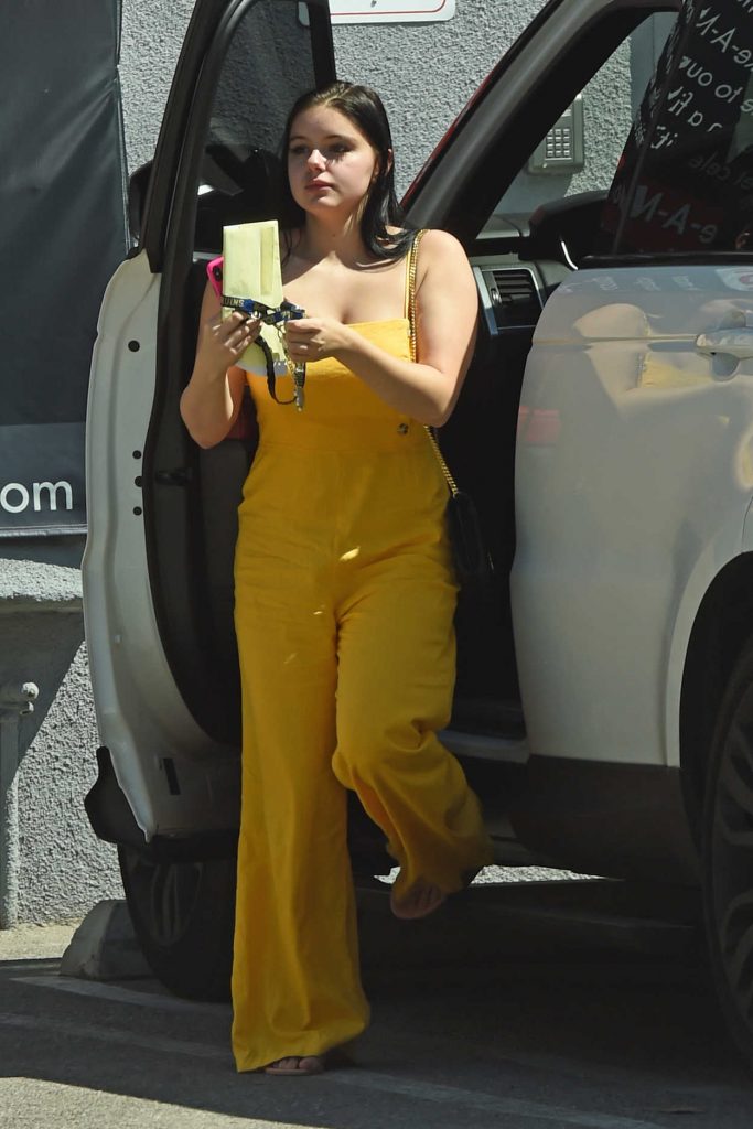 Ariel Winter Wears a Yellow Outfit Out in Los Angeles 03/29/2018-1