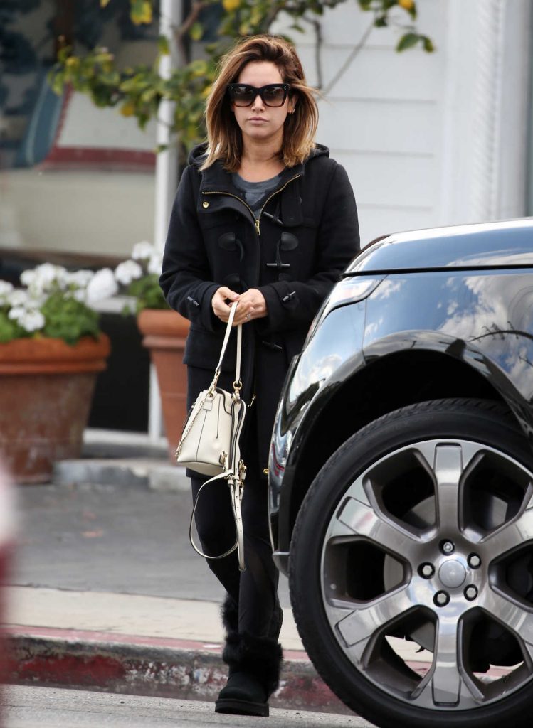 Ashley Tisdale Was Spotted Out in Woodland Hills 02/28/2018-1