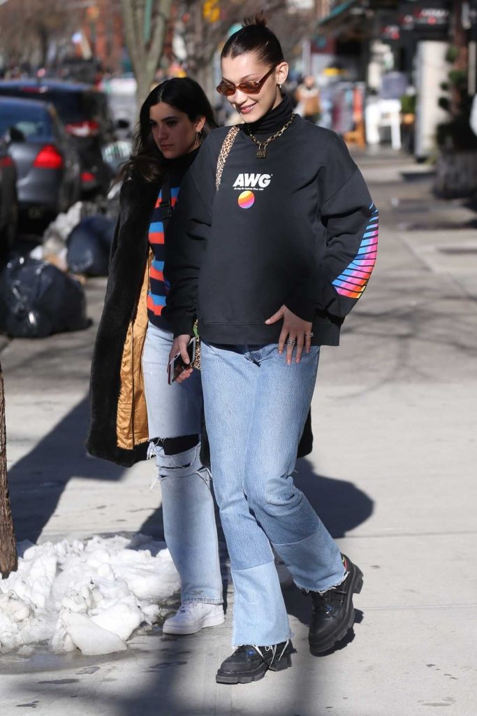 Bella Hadid Was Spotted Out in New York City 03/22/2018-2