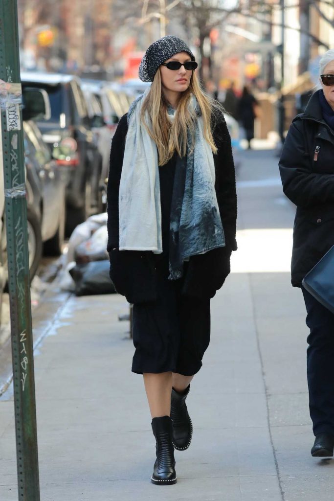 Candice Swanepoel Dressed Warmly Out in NYC 03/22/2018-3