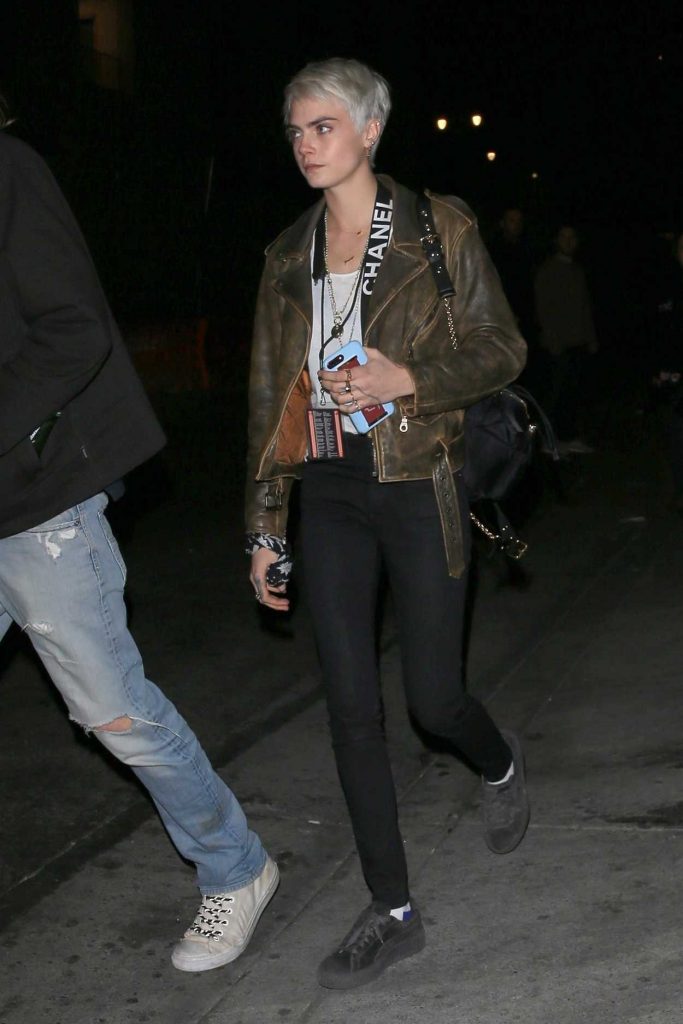 Cara Delevingne Attends The Darkness Concert with a Friend in Hollywood 03/30/2018-4