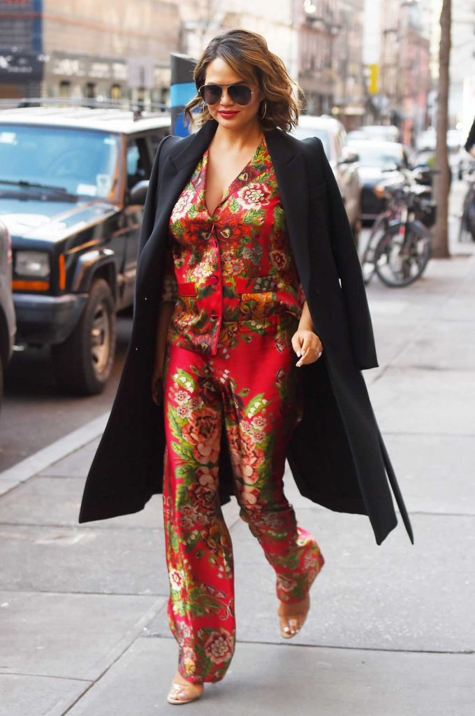 Chrissy Teigen Heads to a Meeting in New York 02/28/2018-2