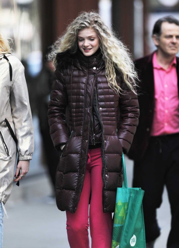 Elena Kampouris Arrives at Whole Foods in Vancouver 03/17/2018-4