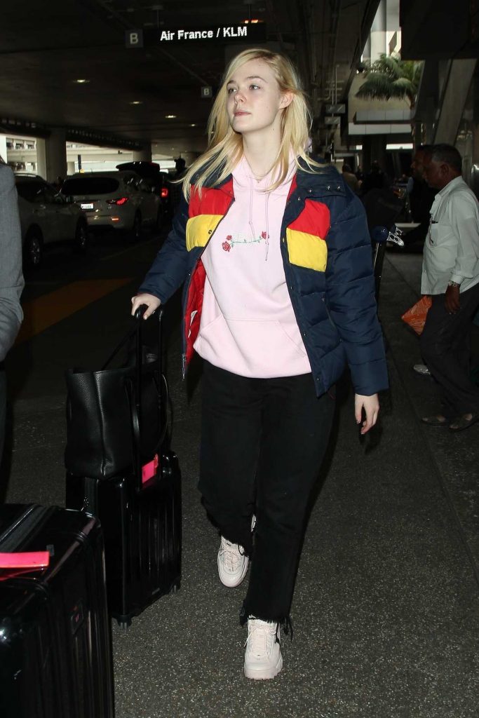 Elle Fanning Was Seen at LAX Airport in Los Angeles 03/07/2018-2