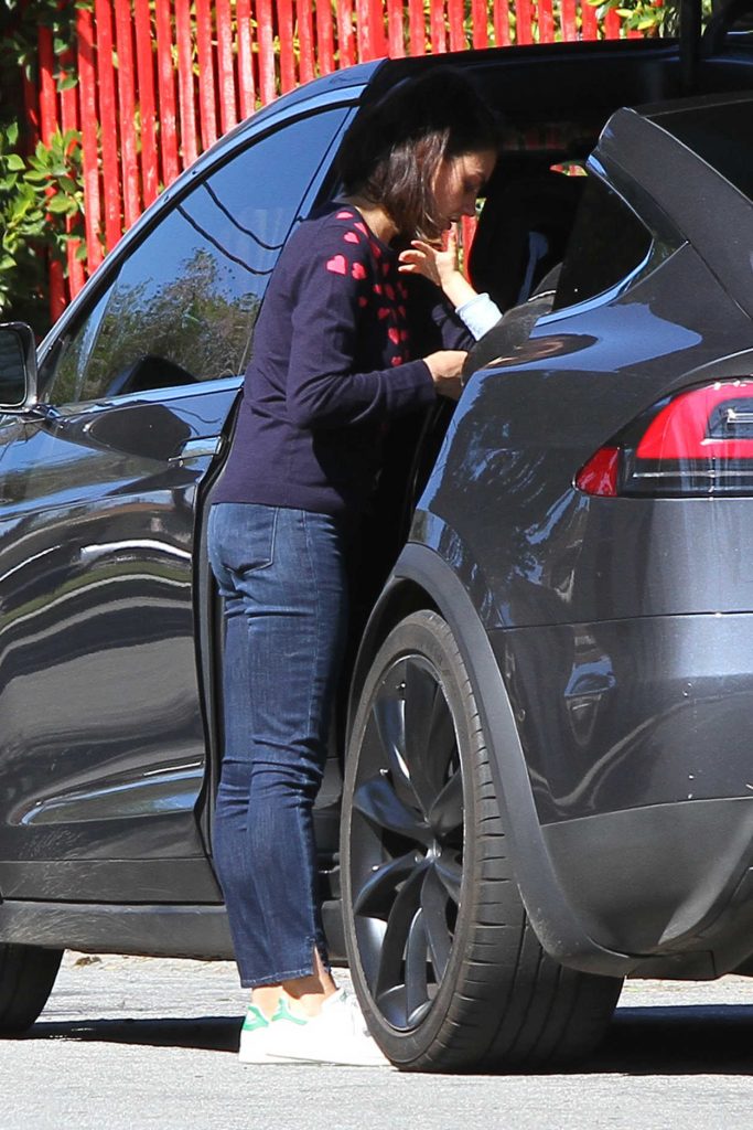 Mila Kunis Was Spotted Out in LA 03/26/2018-5