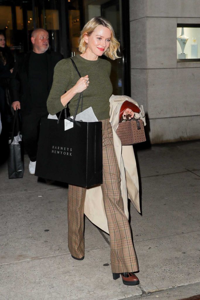 Naomi Watts Leaves the Barneys New York in New York City 03/16/2018-3
