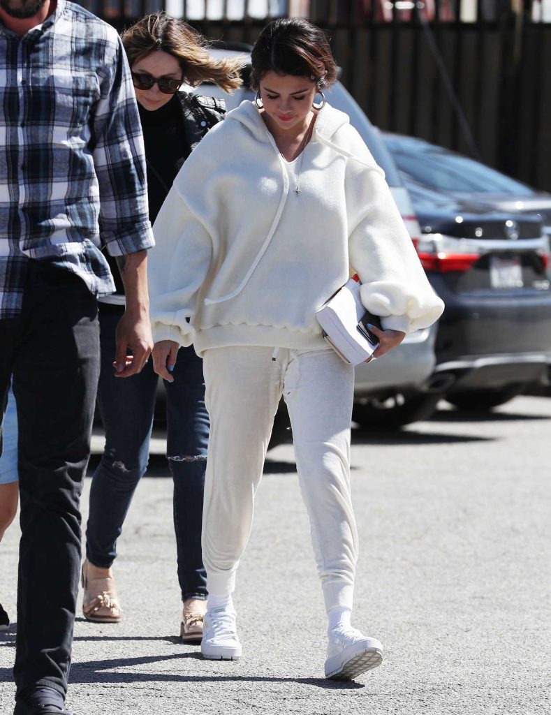 Selena Gomez Arrives at Ice Skate in Los Angeles 03/26/2018-3