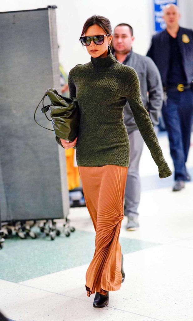 Victoria Beckham Was Spotted at JFK Airport in New York 03/02/2018-2