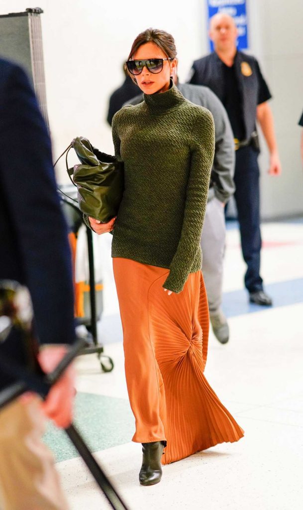 Victoria Beckham Was Spotted at JFK Airport in New York 03/02/2018-3