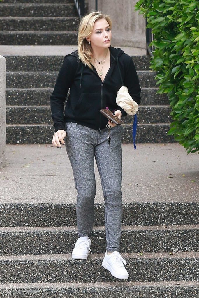 Chloe Moretz Visits Friends at an Apartment Building in Culver City 04/04/2018-1