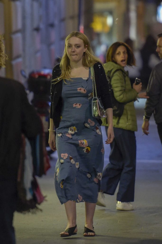 Dakota Fanning Goes for a Night Walk with a Friend in Rome 04/19/2018-1