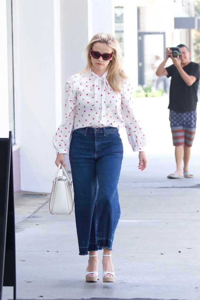 Reese Witherspoon Arrives on Business Meeting in LA 04/23/2018-1