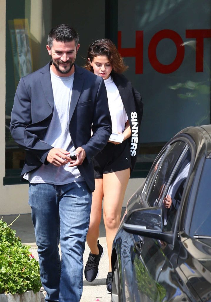 Selena Gomez Hits the Gym in Beverly Hills 04/02/2018-2