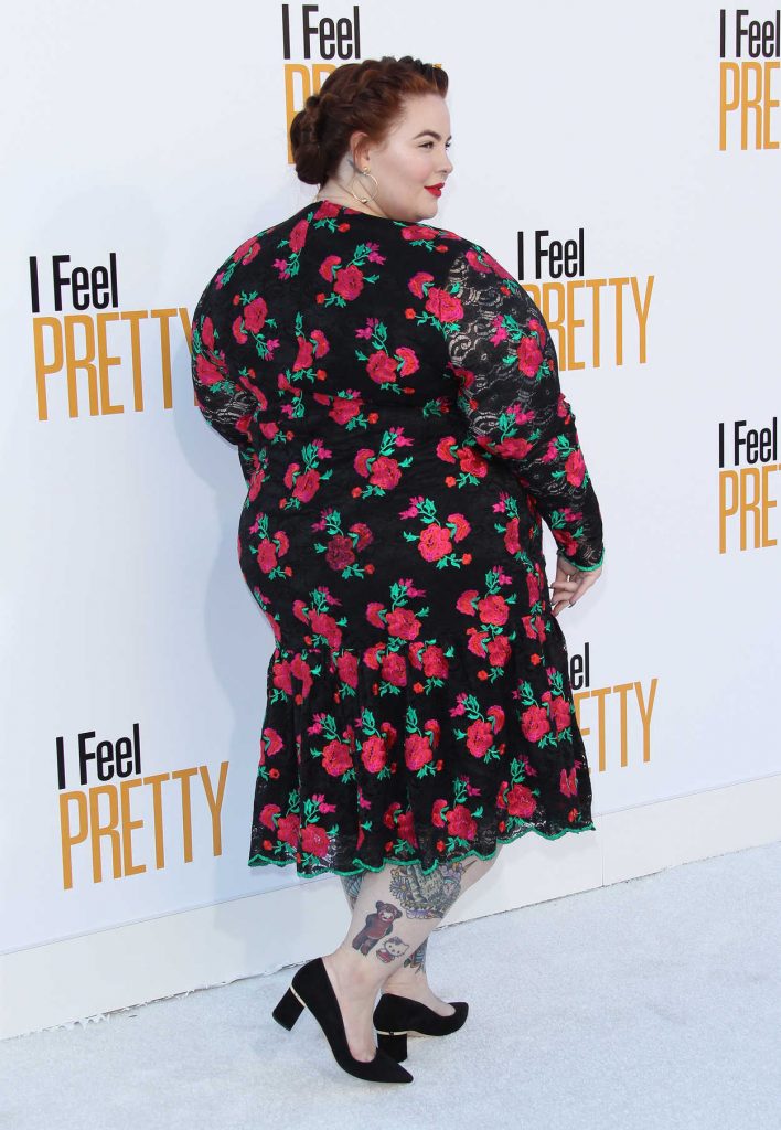 Tess Holliday at I Feel Pretty Premiere in Los Angeles 04/17/2018-4