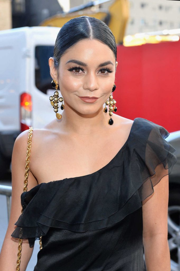Vanessa Hudgens Arrives at The Iceman Cometh Opening Night on Broadway in NYC 04/26/2018-4