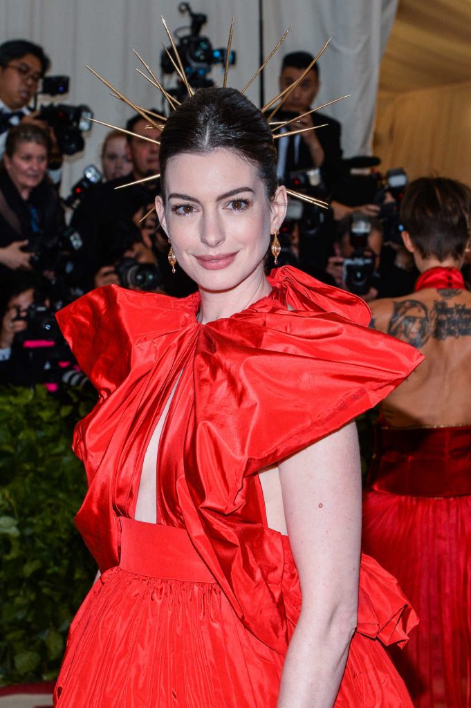 Anne Hathaway at the Heavenly Bodies: Fashion and The Catholic Imagination Costume Institute Gala in New York City 05/07/2018-5