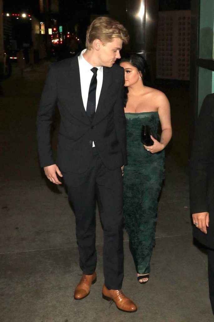 Ariel Winter Attends an Event at ArcLight Theatre with Her Boyfriend Levi Meaden in Hollywood 05/01/2018-3